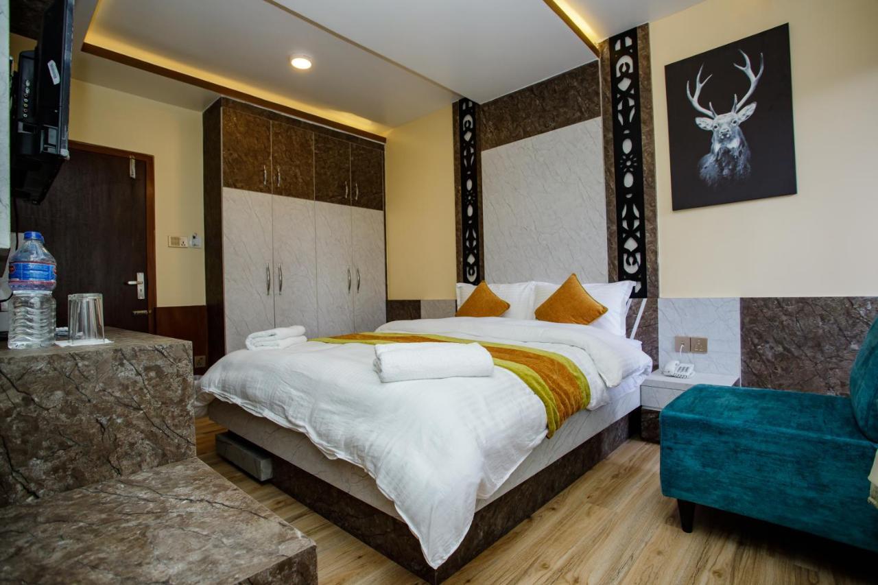 Gauri Shankar Hotel Nagarkot Exterior foto