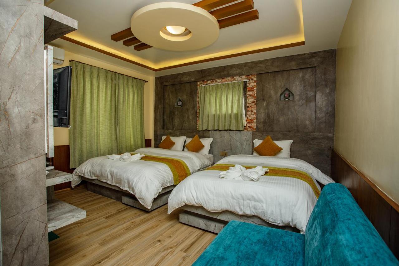 Gauri Shankar Hotel Nagarkot Exterior foto