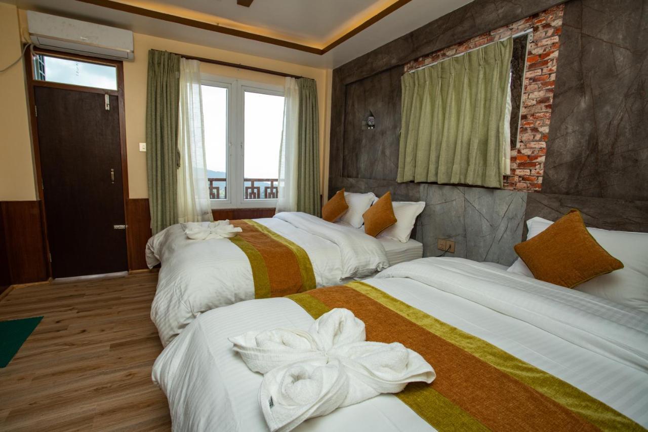Gauri Shankar Hotel Nagarkot Exterior foto