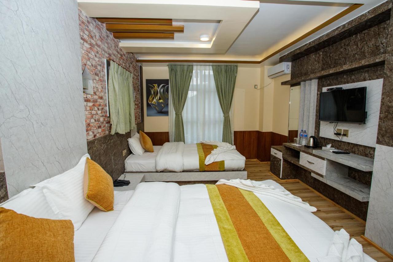 Gauri Shankar Hotel Nagarkot Exterior foto
