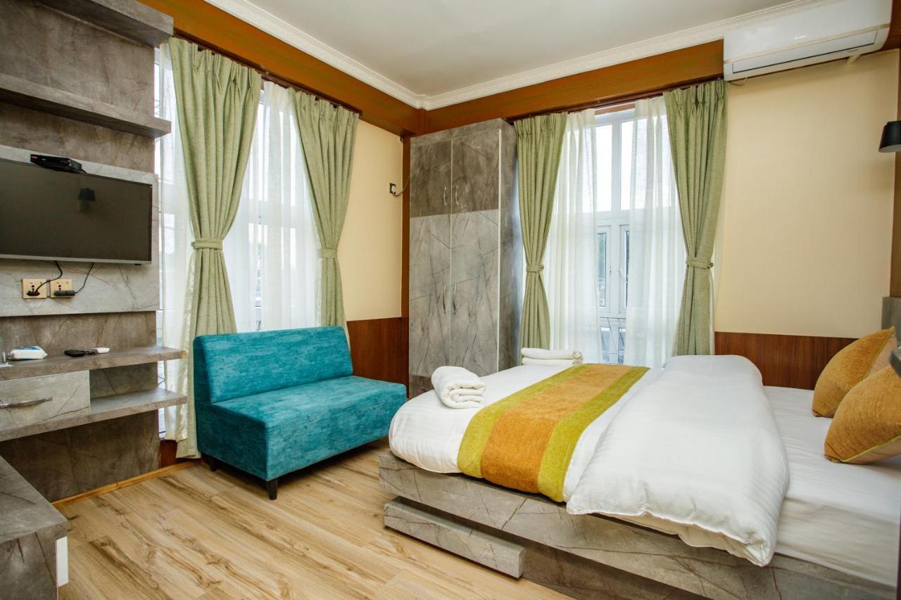Gauri Shankar Hotel Nagarkot Exterior foto