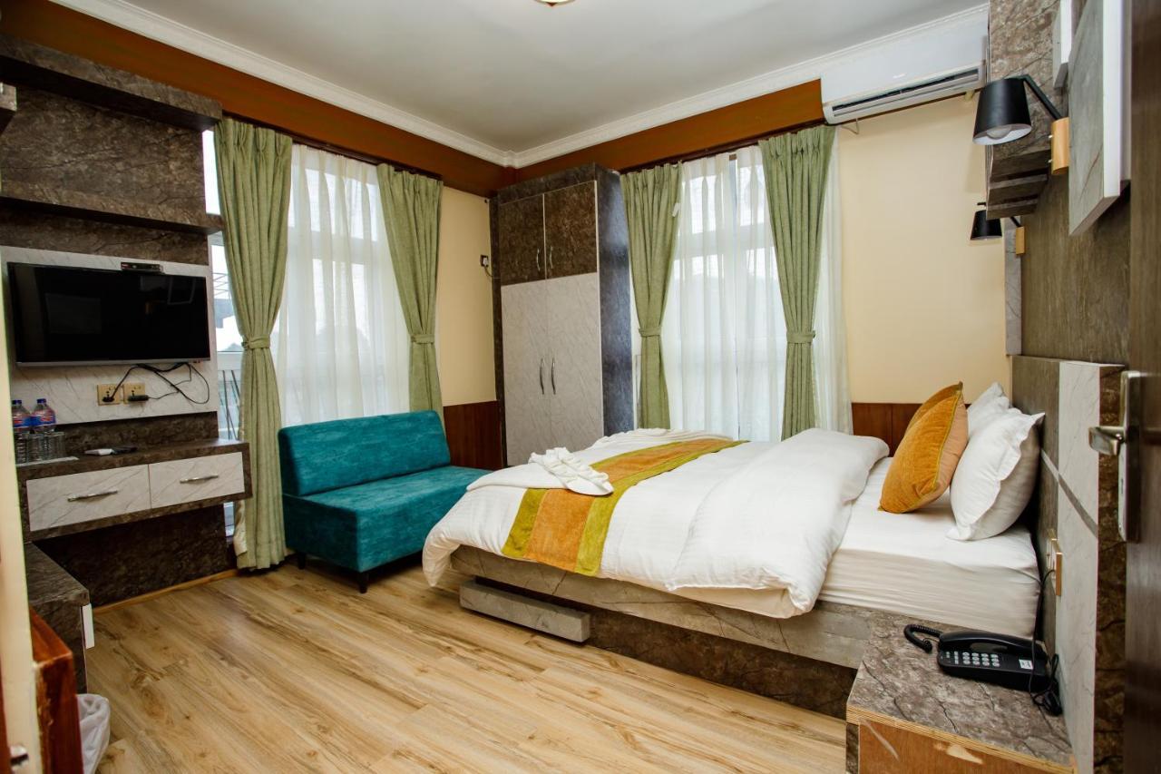 Gauri Shankar Hotel Nagarkot Exterior foto